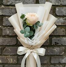 Букет цветов из:  Розы в Каз