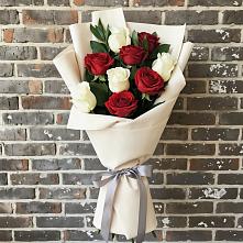 Букет цветов из:  Розы в Каз