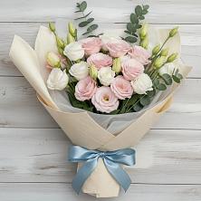 Букет цветов из:  Лизиантусы в Каз