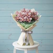 Букет цветов из:  Орхидеи и Розы в Каз