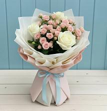 Букет цветов из:  Розы в Каз