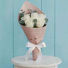 Букет цветов из:  Розы в Каз