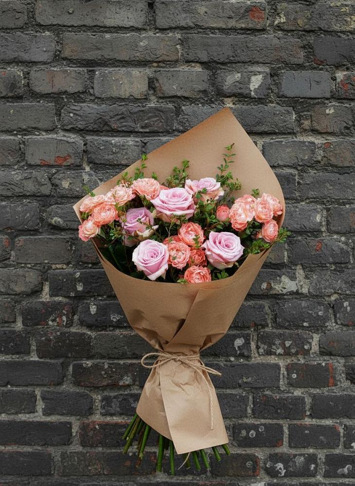 Букет цветов из: Розы в Каз