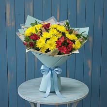 Букет цветов из:  Альстромерии и Хризантемы в Каз