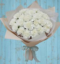 Букет цветов из:  Гвоздики в Каз